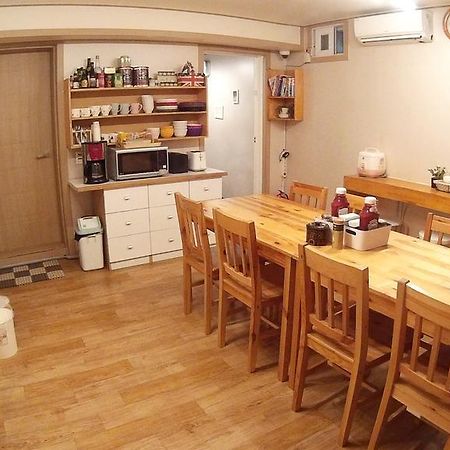 24 Guesthouse Edae Seoul Eksteriør billede
