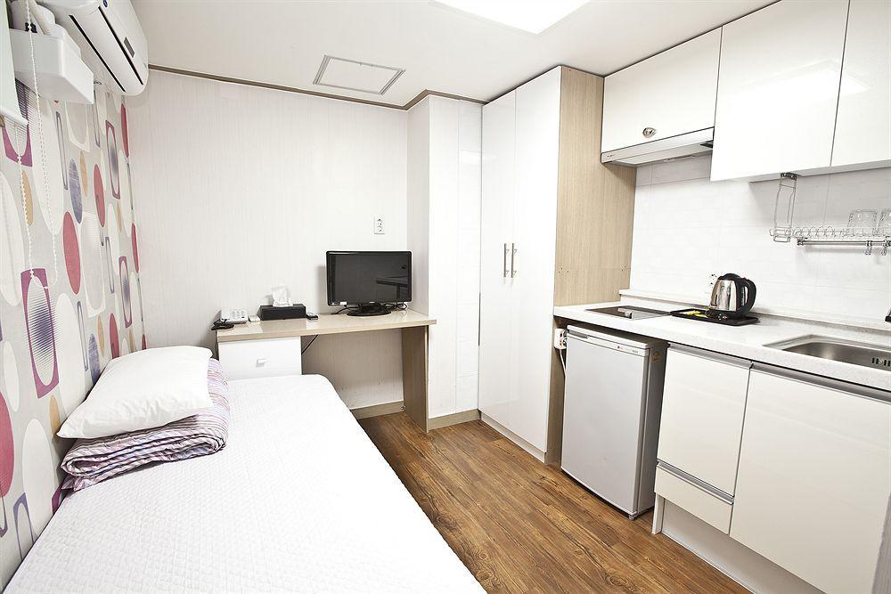 24 Guesthouse Edae Seoul Eksteriør billede