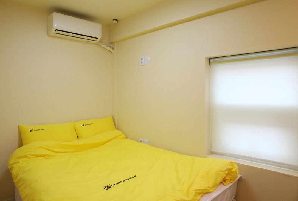 24 Guesthouse Edae Seoul Eksteriør billede