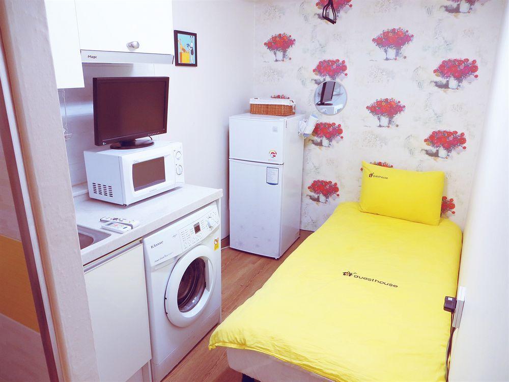 24 Guesthouse Edae Seoul Eksteriør billede