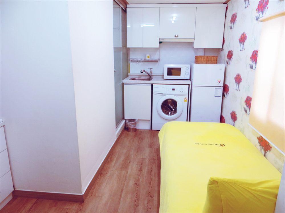 24 Guesthouse Edae Seoul Eksteriør billede
