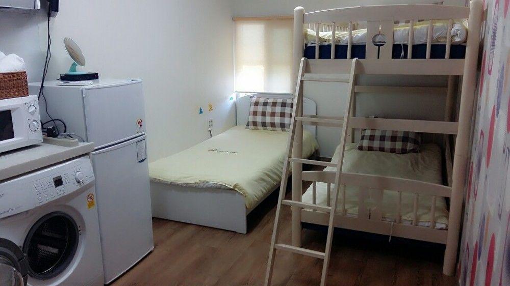 24 Guesthouse Edae Seoul Eksteriør billede