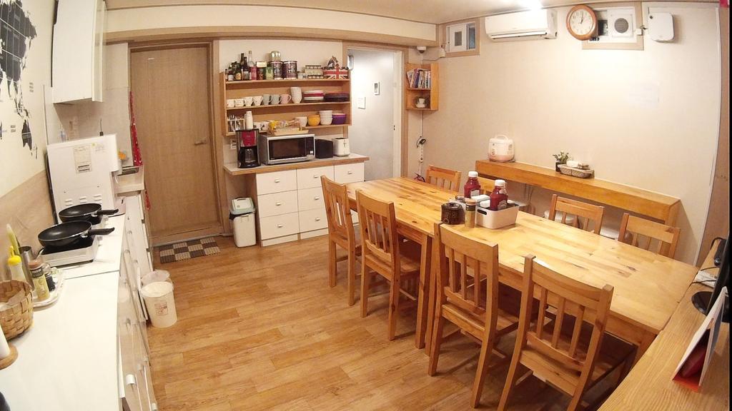 24 Guesthouse Edae Seoul Eksteriør billede