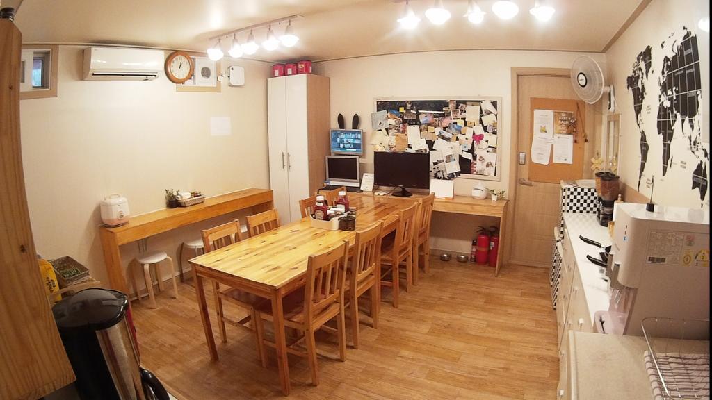 24 Guesthouse Edae Seoul Eksteriør billede