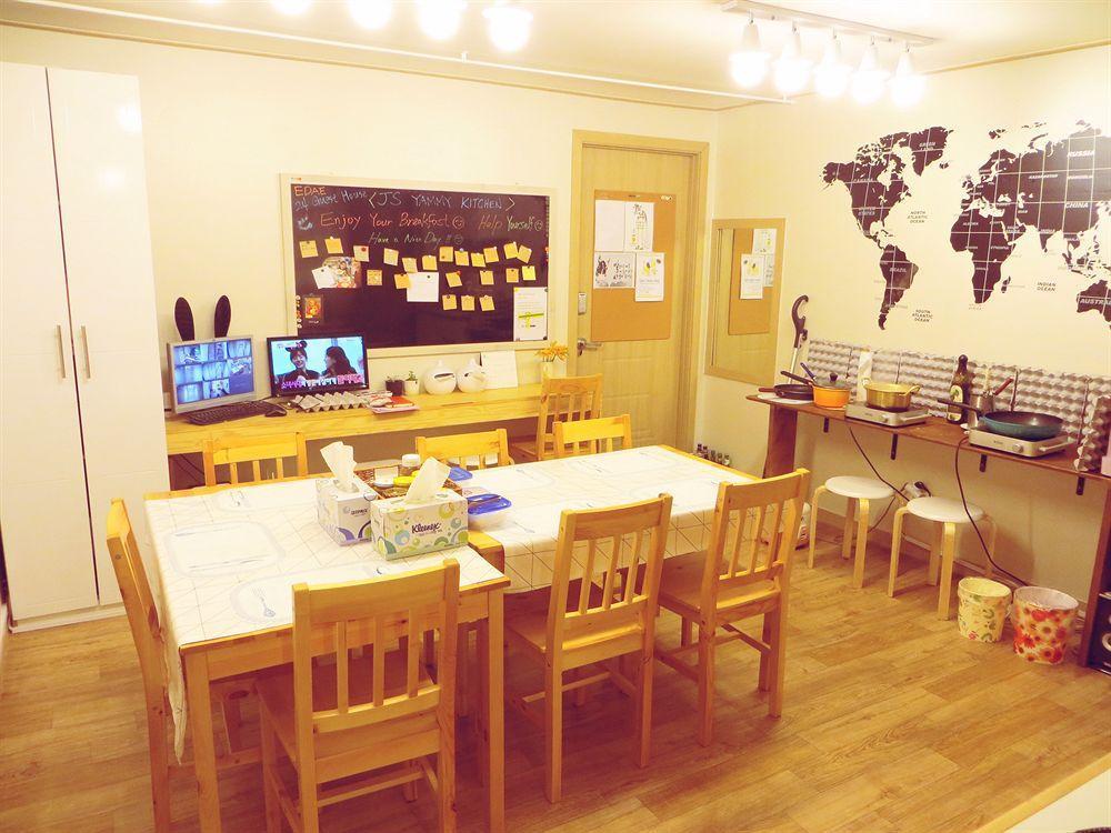 24 Guesthouse Edae Seoul Eksteriør billede